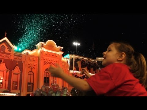 Nighttime Snow at Mickey's Very Merry Christmas Party 2015, Magic Kingdom, Walt Disney World