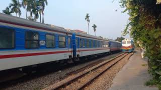 [5476] D19E - 942 kéo tàu SE69 qua ga Thanh Khê (18.04.25 - 6h20)