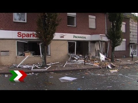 Explosion einer Sparkassenfiliale - Bankräuber setzten zu viel Sprengstoff ein