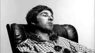 Noel Gallagher's High Flying Birds- AKA... What A Life! (Amorphous Androgynous remix)