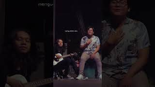 Download lagu Kepastian Rasa (Story WA) || kau mengajarkanku mengenal cinta, menguatkan aku terus melangkah mp3