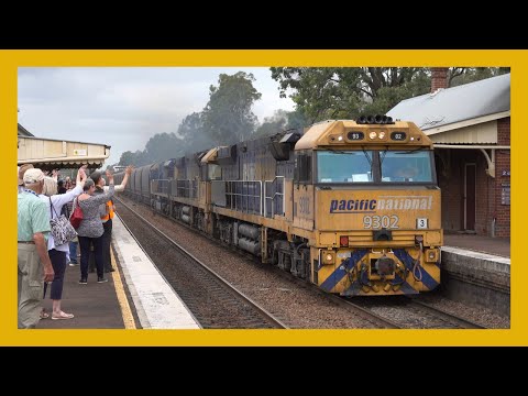 Long coal trains in Australia [4K UHD]