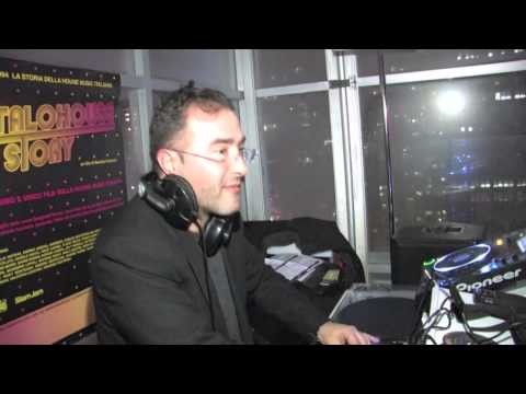 Giulio Bonaccio Dj Live Set And Happy Party.