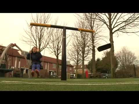 Dikke vette LIKE -- Speelplaatsen, Lelystad | Omroep Flevoland