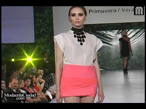 International Sapica Fashion P/V 2012 - Desfile Lorena Saravia - www.ModaenlaCiudad.com