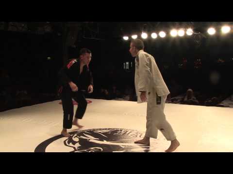 Tommy Yip VS Phil Harris