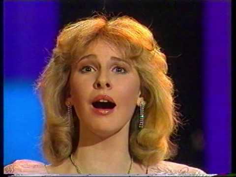 Eva Lind "Où va la jeune indoue" Lakmé (L. Delibes)