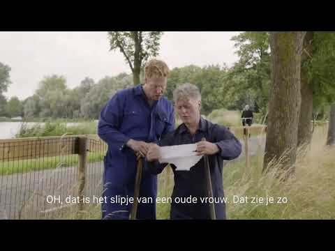 Komt een man bij de dokter  - Van wie is dat slipje ondertiteld