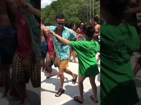 Mardio Costa e Paloma Paula no Catamarã em Ilhéus-Ba