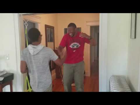 Man Reunited with Mom after 10 Years