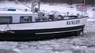 preview picture of video 'Binnenschiff  AVALON IMO 02315025'