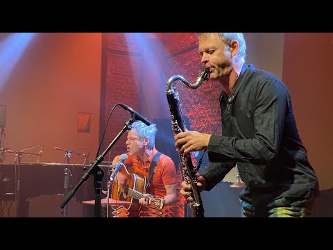 SACHA TOOROP - TOINE THYS  'Lullaby of Gounghin'