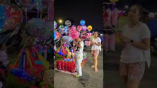 Download lagu Athar Happy sekali jalan-jalan bareng tante cantik beli balon pinguin di pasar malam 😍 mp3