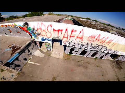 BEST URBEX ADRENALINE SPOT - Drone visit this giant abandoned warehouse !!