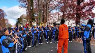 preview picture of video 'VCMB playing with Livingstone College - Holiday Caravan Parade'