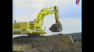 preview picture of video 'Liebherr R962 Loading Trucks / F. Kirchhoff, A8 Leonberg, Germany, 1995.'