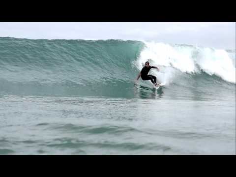 Beautiful waves being surfed at Capbreton