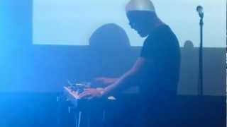 Page -&quot;Som skjuten ur en kanon&quot; Electronic Summer 2012 HD