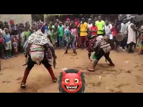 *Mapiko* A dança nativa do norte de Moçambique