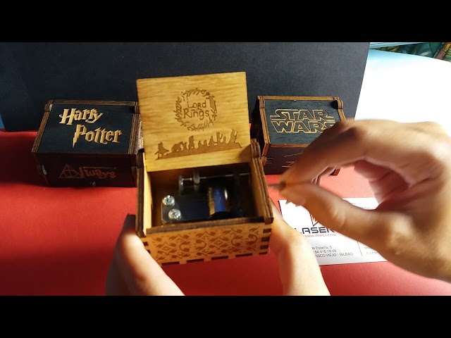 Vídeo relacionado con Micteney El señor de los Anillos Regalos Originales,Caja de Musica el señor de los Anillos Lord of The Rings