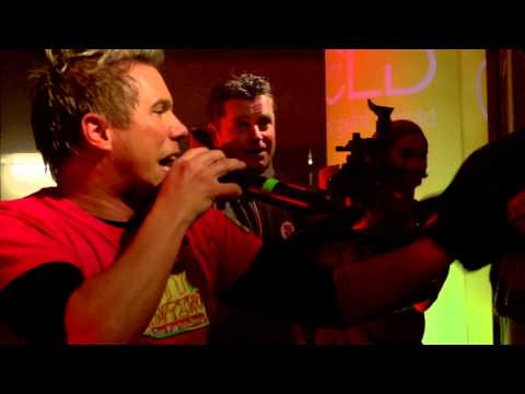 JÄGERMEISTER DJ ALEX & MATTY VALENTINO   DIE HÄNDE HOCH