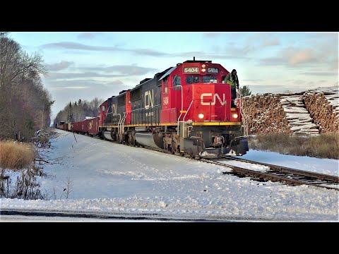 FRIENDLY CONDUCTORS MAKE RAILFANNING MORE FUN!