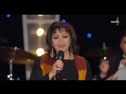 Kumush Razzakova kuylaydi