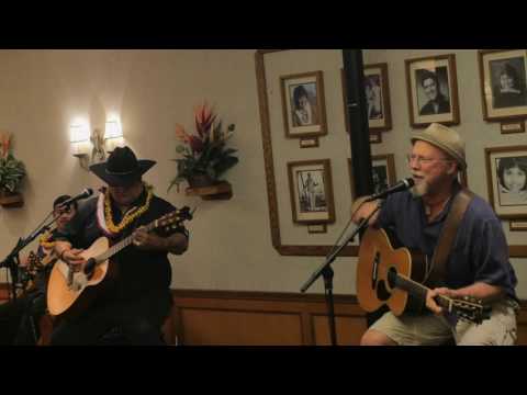 Led Kaapana at Honey's - "Hey Good Lookin'"