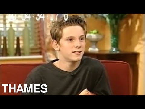 , title : 'Jamie Bell interview - Open House with Gloria Hunniford  - 2000'