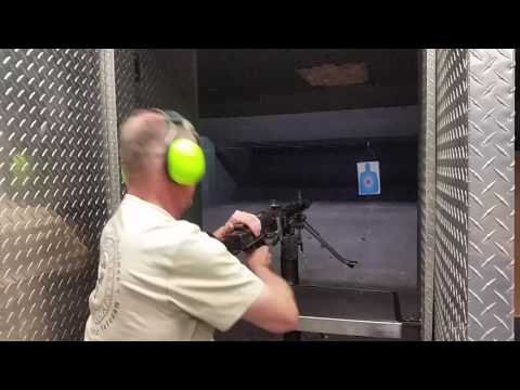 Vietnam vet shoots the German MG42