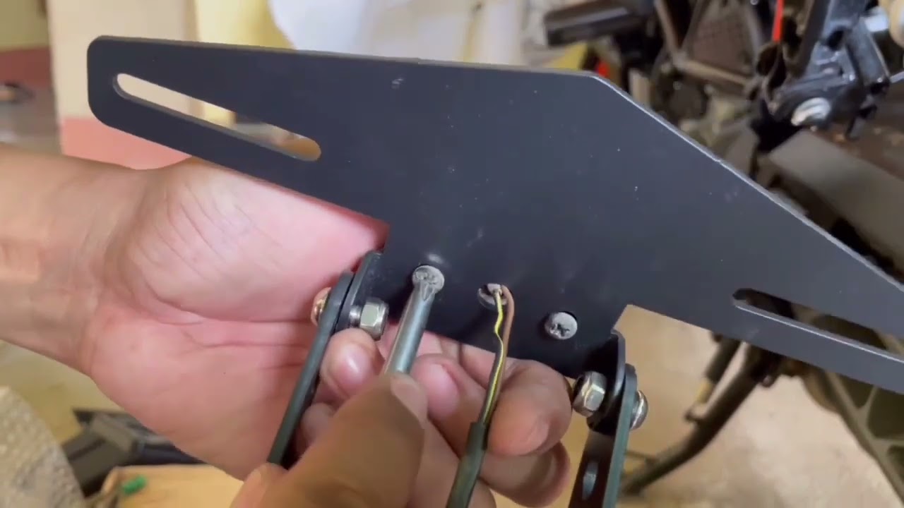 Watch video KTM Duke 200: Tail Tidy Installation Now KTM Duke 200: Tail Tidy Installation