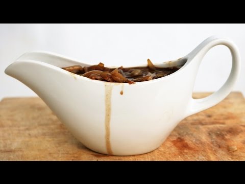 Unofficial Slimming World Syn Free Onion Gravy | Tastefully Vikkie