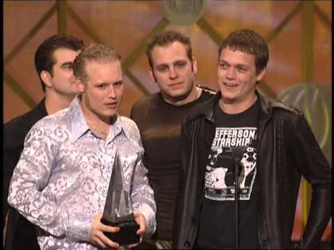 3 Doors Down Win Pop/Rock New Artist - AMA 2001
