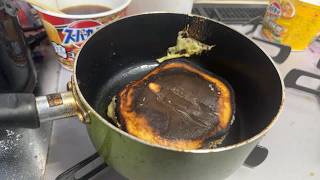 朝からホットケーキ作る