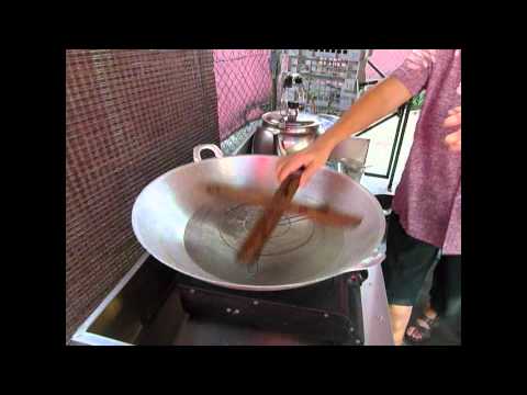 Cooking Nasi Kunyit -Simple Recipes Malaysia