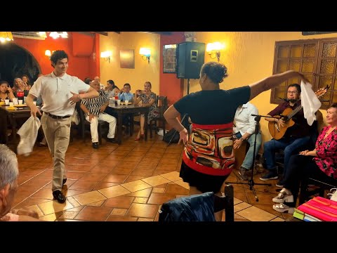 María Ciudad y Fabrizzyo García - Marinera Limeña en la Asociación Cultural El Sabor de la Marinera