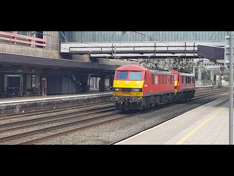 0Z90 - DB90'S - 90019 Multimodal & 90036 Driver Jack Mills heading home after their shift on MALCOLM