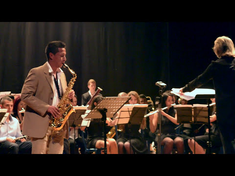 DIVERTIMENTO - Roger Boutry - Saxofón y Banda Sinfónica (Crhistian Sepúlveda)
