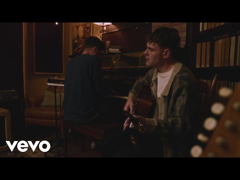 Darren Kiely - Hidden Away (Official Music Video)