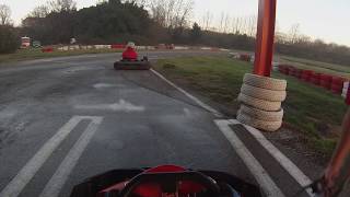 preview picture of video 'Session karting sur route mouillé à Mistral Karting (Montélimar)'