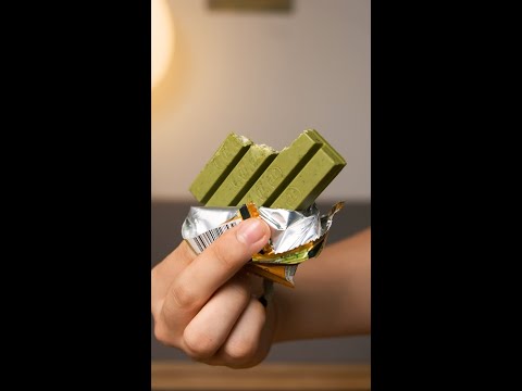 Trying KitKat Flavors from Thailand