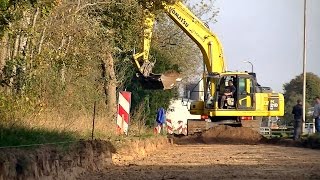preview picture of video 'Komatsu PC210LC im Strassenbau / Komatsu PC210LC in road construction'