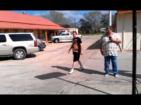 EXTREME MUAY THAI KICKBOXING TRAINING