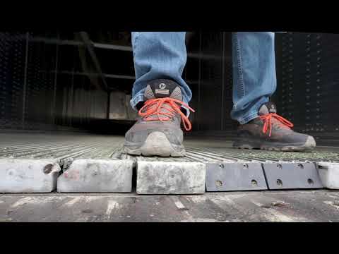 Keep your Walking Floor system working well and safely with this pre-trip check
