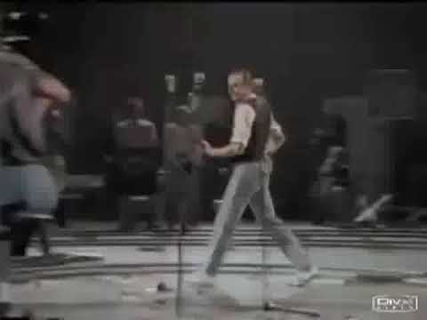 Status Quo - Burning Bridges (Official Video)