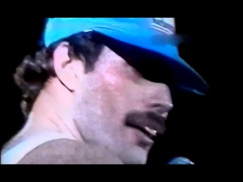 12. Queen - Fat Bottomed Girl (Buenos Aires 3/1/1981)