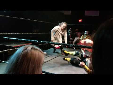 Judas Icarus vs The 450 Mecha Wolf - Horror on Hastings 2019