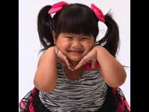 i - Selfie Selfie Mo (iLike Mo iShare Mo)