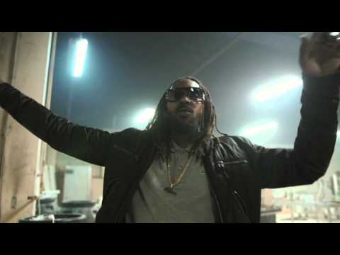 A qui me fier :  Pitshoo, Am1 O mic, Travis Bangz & Biggy (Prod by Tram's)