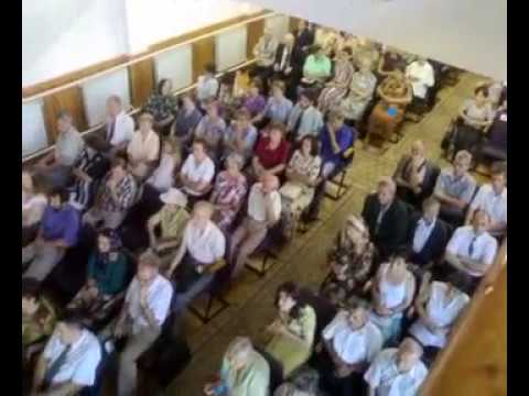 Bate clopot in miez de noapte